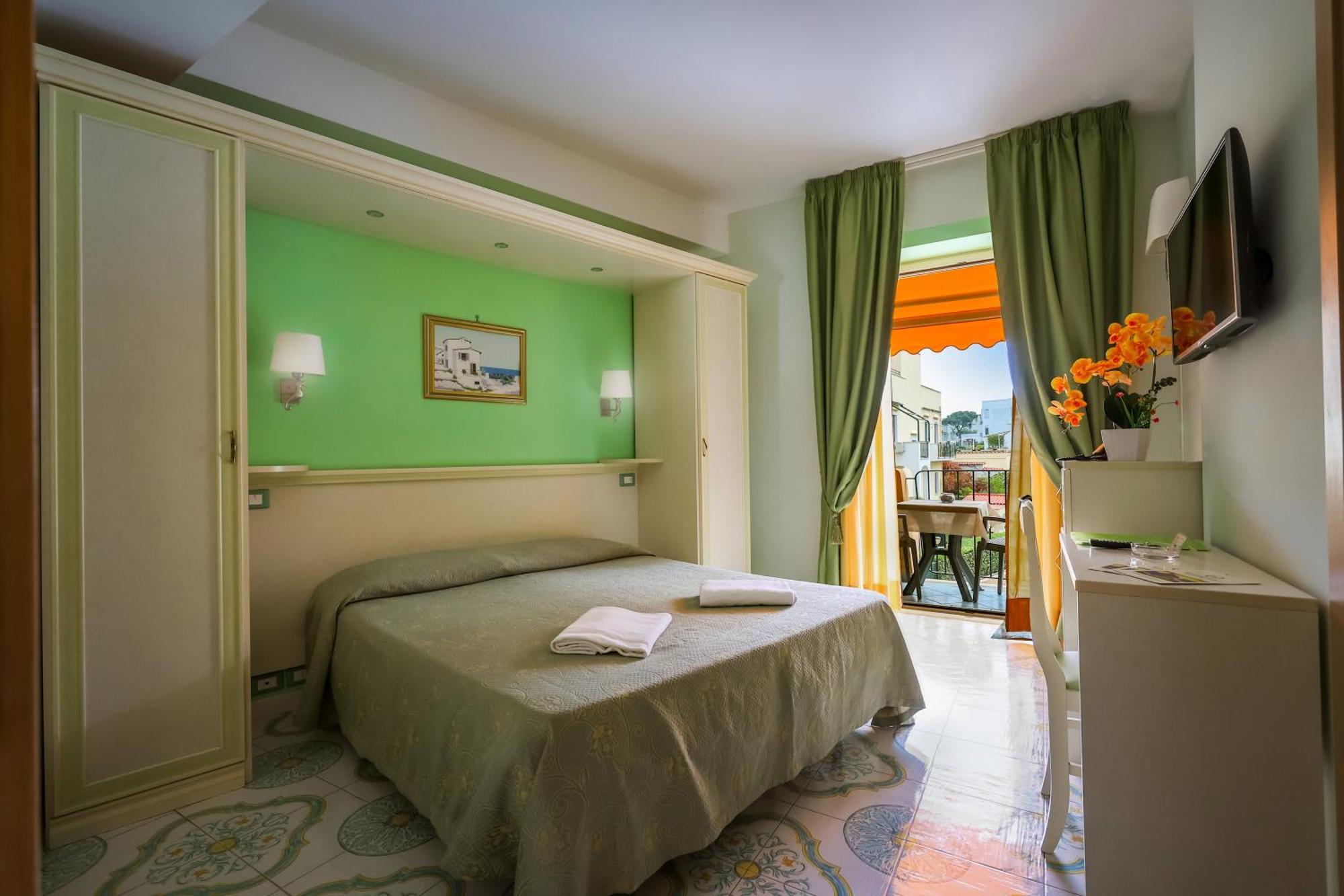 Rivamare Hotel 3*