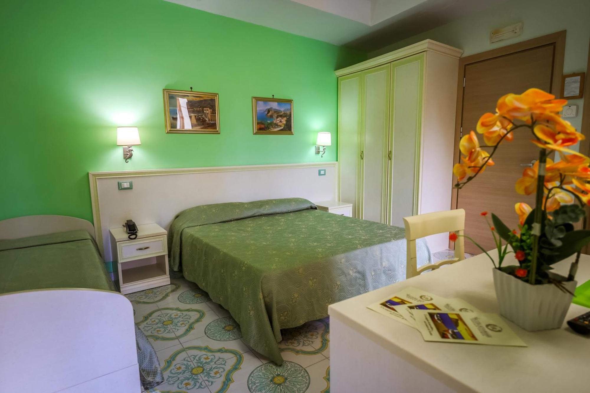 Hotel Rivamare Ischia