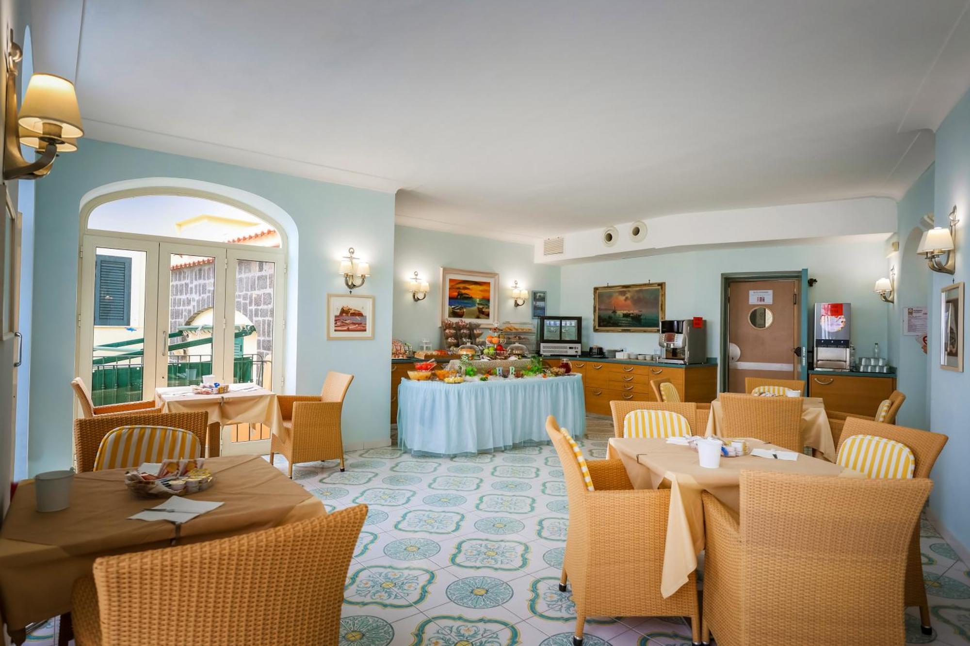 Rivamare Hotel 3*